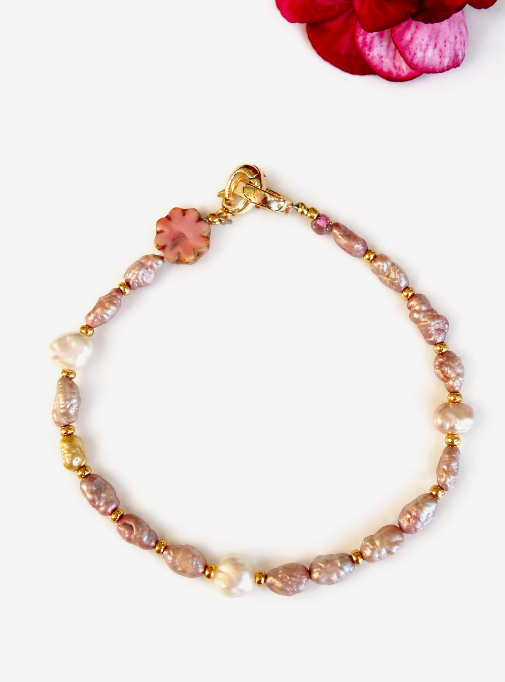 Blush Pearl & Gold Beaded Bracelet